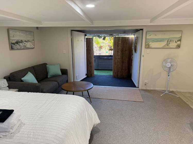 36 Rame Road Greenhithe_6