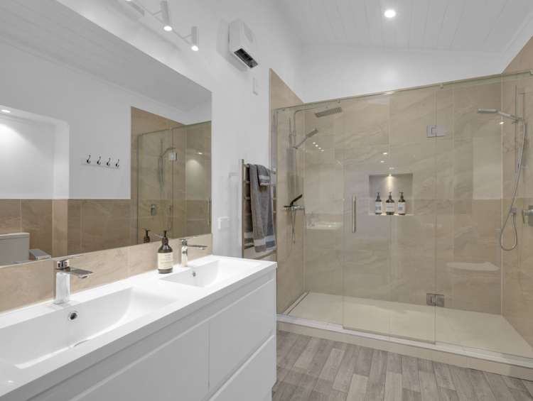 20 Campbell Street Leamington_16