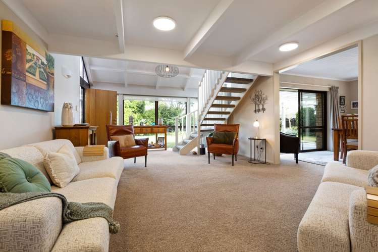 3 Sheridan Crescent Leamington_4