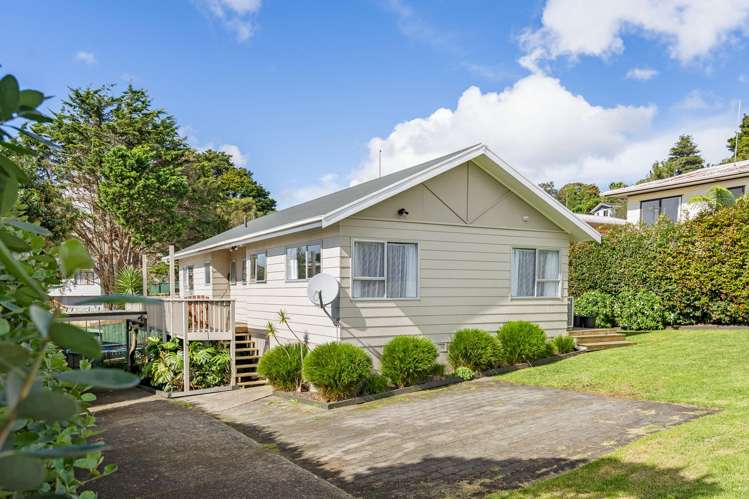 61 Eden Terrace Te Kamo_0