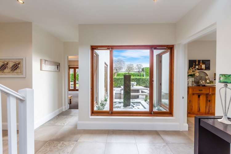 27 Wroxton Terrace Merivale_7