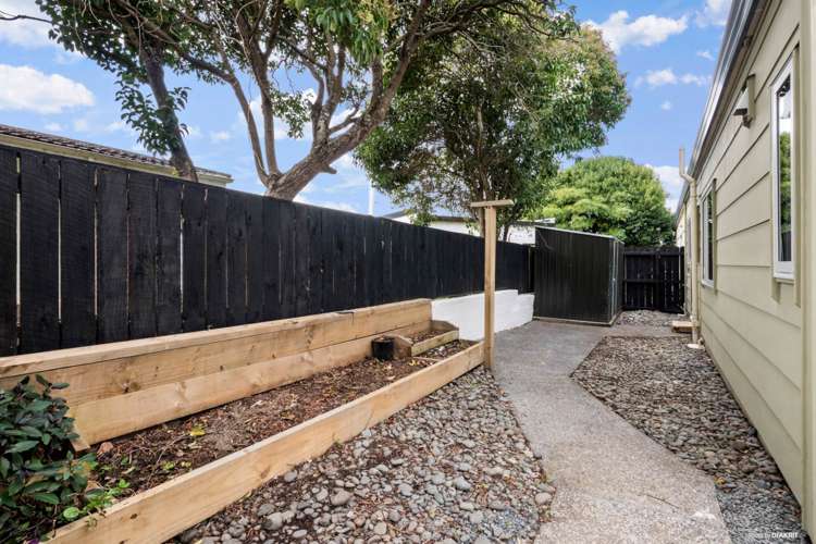 2/242 Pakuranga Road Pakuranga Heights_5