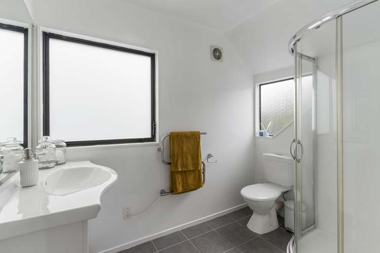 12b Hoheria Road Onehunga_15