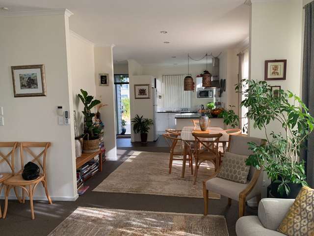 2 Bushpark Place Flat Bush_1