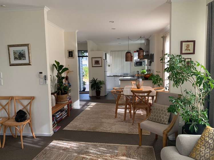 2 Bushpark Place Flat Bush_1