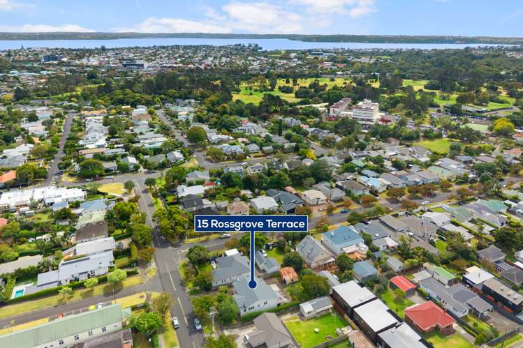 15 Rossgrove Terrace Mt Albert_16