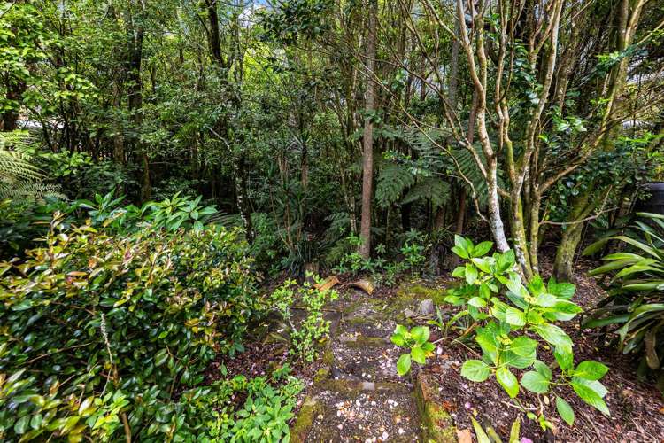 68 Woodfern Crescent Titirangi_7