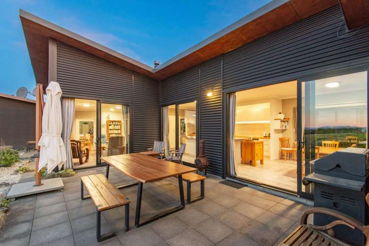 11 Liddells Road Taieri Mouth_13