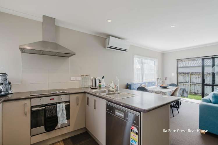 8 and 8a Sare Crescent Fairfield_13