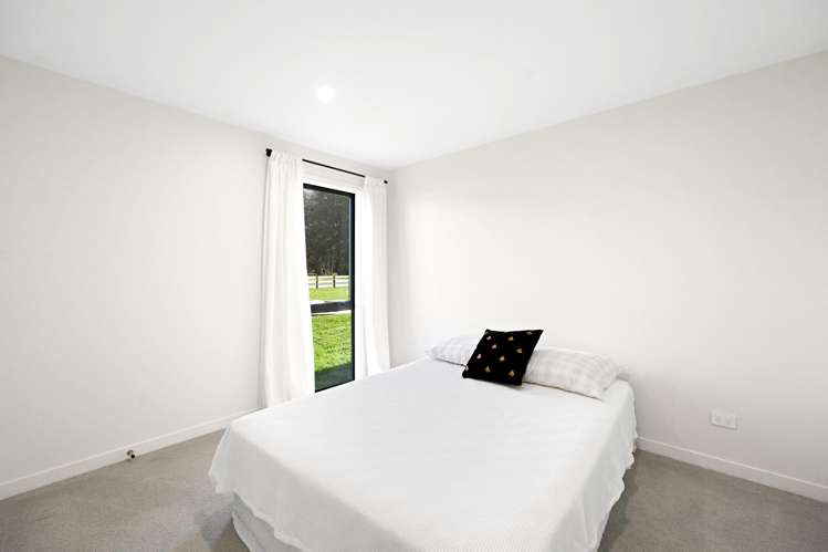 15 Redwood Lane Pirongia_15