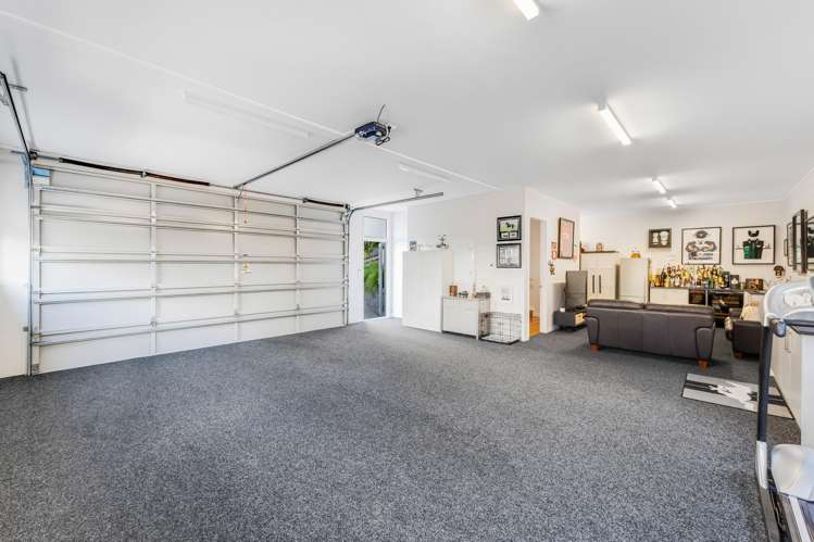 33 Luplau Crescent Cockle Bay_27