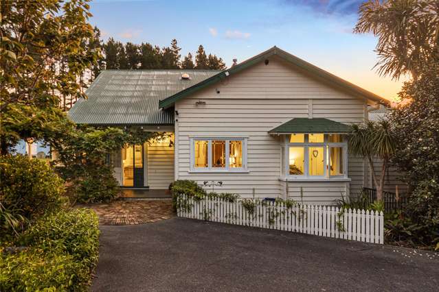 Characterful Family Home- Coatesville Lifestyle