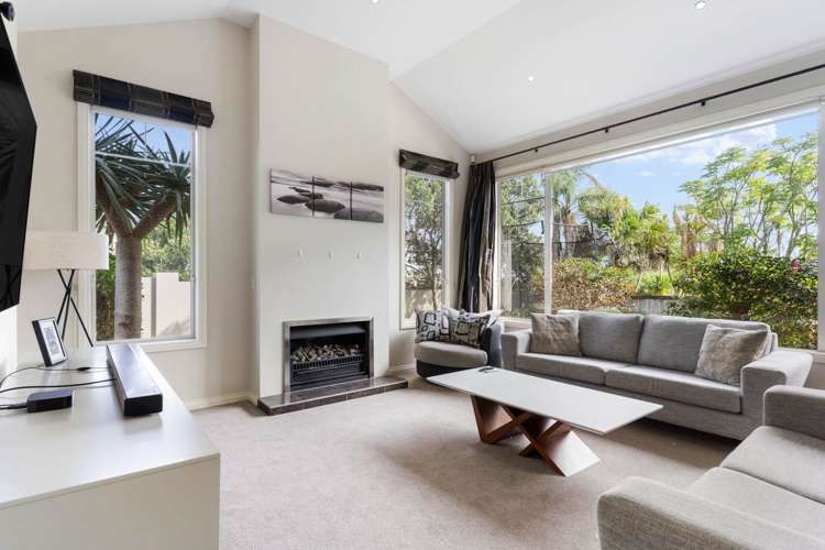 14 Armstrong Farm Drive East Tamaki Heights_4