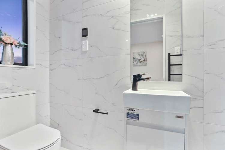 12/5 Hikurangi Street Te Atatu Peninsula_10