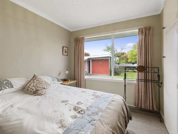 16 Warren Crescent Hillmorton_14