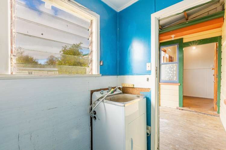 19 Rochfort Street Otane_10