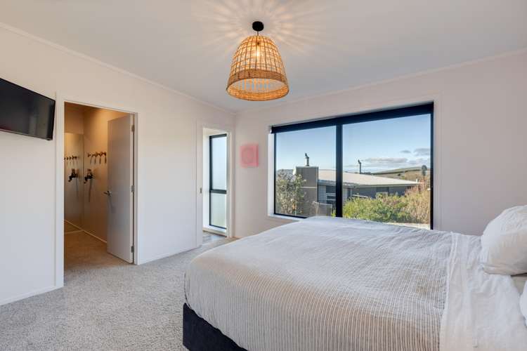 7 Teviotdale Way Richmond Hill_12