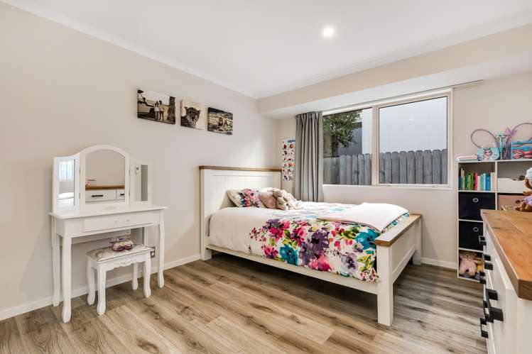 20 Grovenor Drive Orewa_20