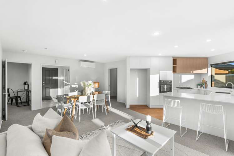 8 Protea Place_5