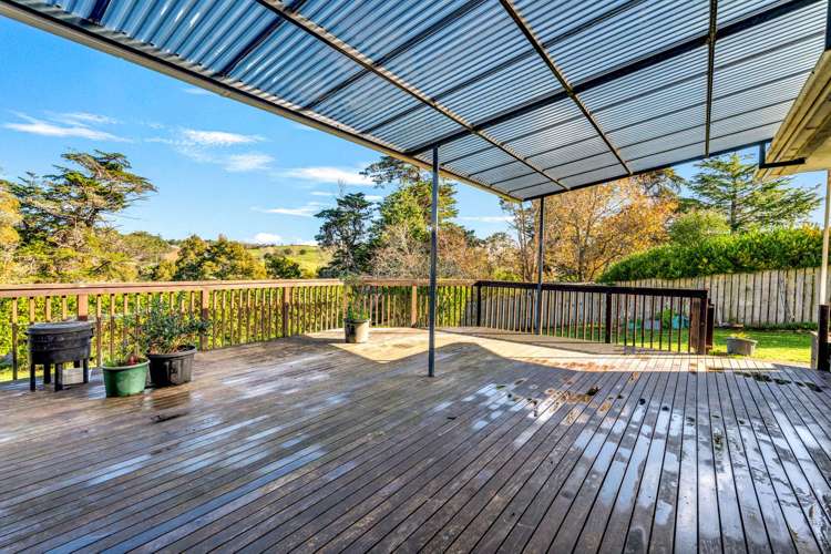 8 Doctors Hill Road Maungaturoto_31