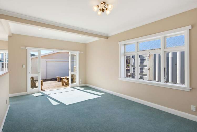 6 Adrian Grove Waikanae Beach_8