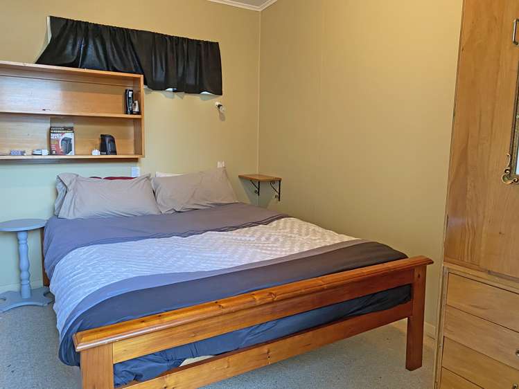 20 Ryley Street Owaka_5