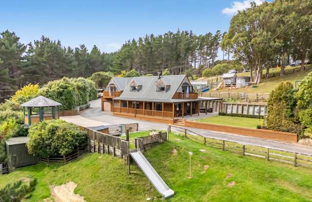Versatile Lifestyle Home - Stunning Landscape