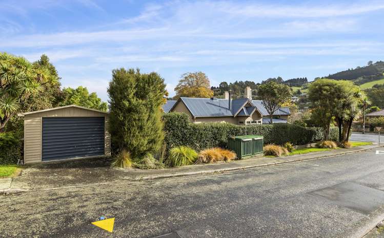 398 North Road North East Valley_20