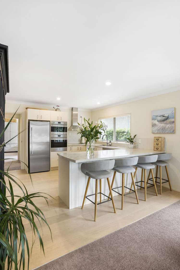 2 Columbia Crescent Beachlands_5