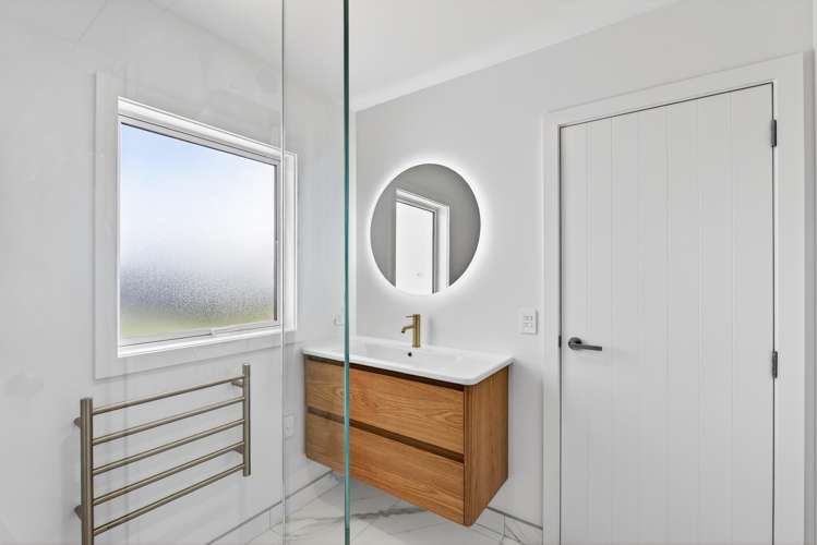 2 Mohaka Street Poraiti_23