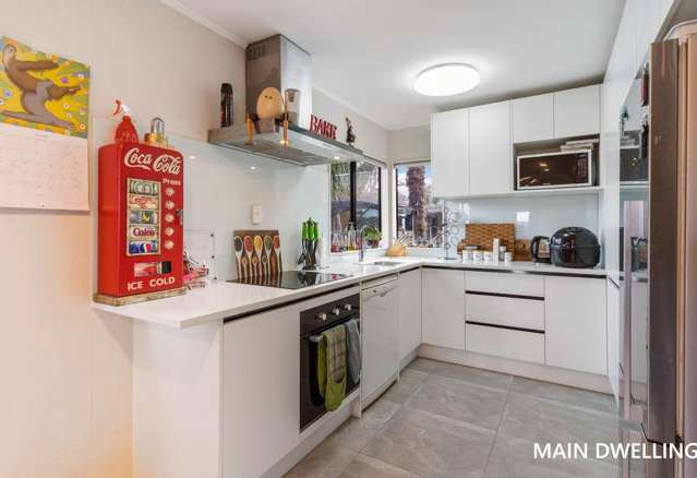 165 Bradbury Road Botany Downs_1