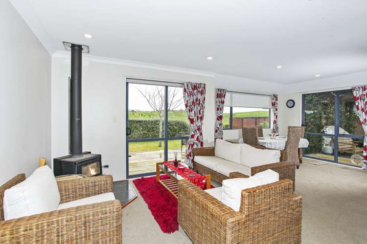 32 Breaker Grove Waiuku_9