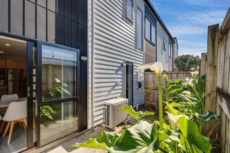 8/56 May Street Hamilton East_8