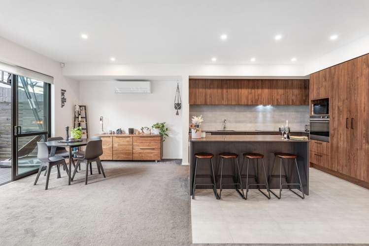 296 Jack Lachlan Drive Beachlands_8