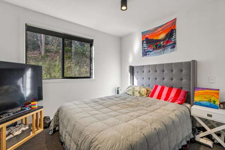 18B & 19B/135 Hallenstein Street Queenstown_12