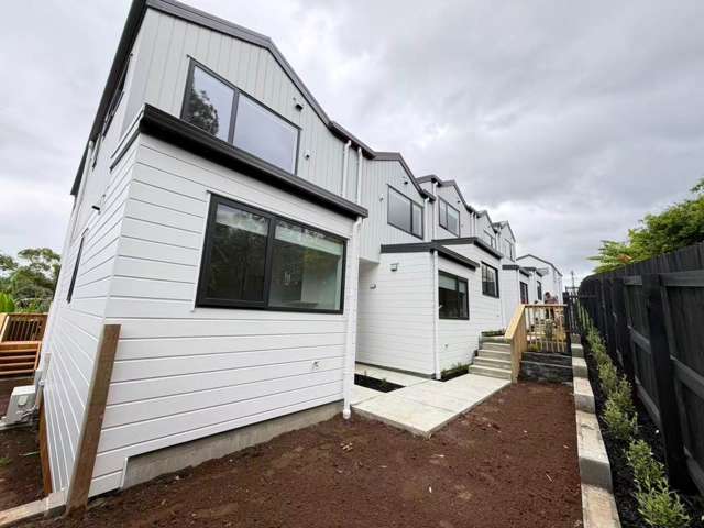 3/29 Crown Crescent Otara_1