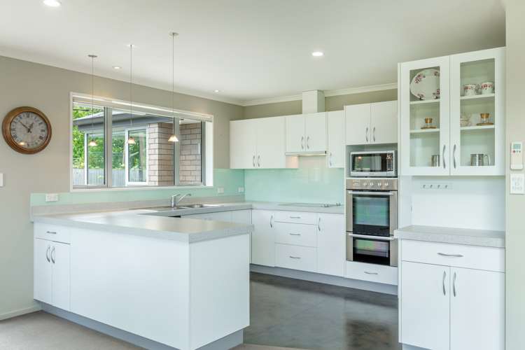 28 Nikau Drive Redwoodtown_4