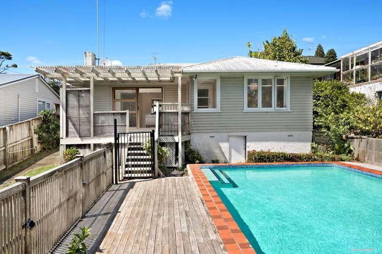 40 Pupuke Road Hillcrest_15