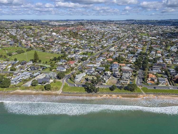 2/3 Marie Avenue Red Beach_19