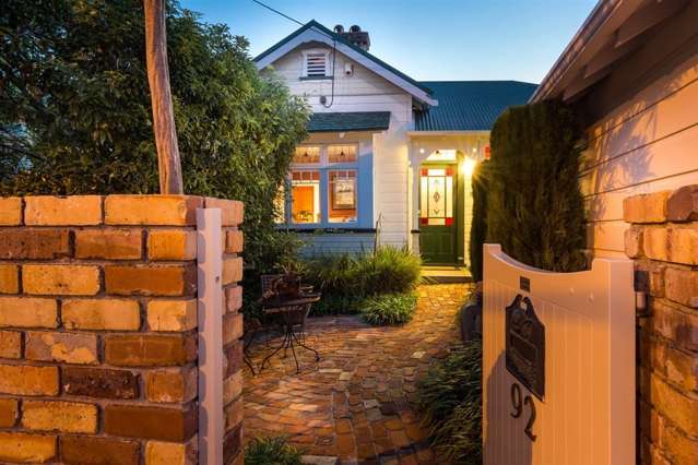 92 Queen Street Northcote Point_1