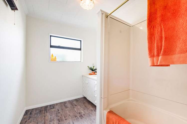 2/16 Newall Avenue Stoke_12