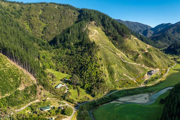 793 Waikakaho Road_4