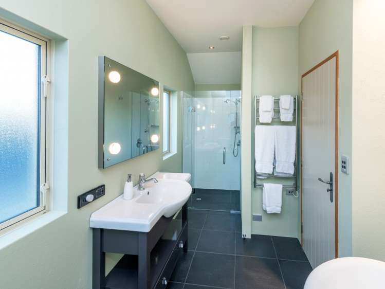 3396 Luggate-Cromwell Road Queensberry_20