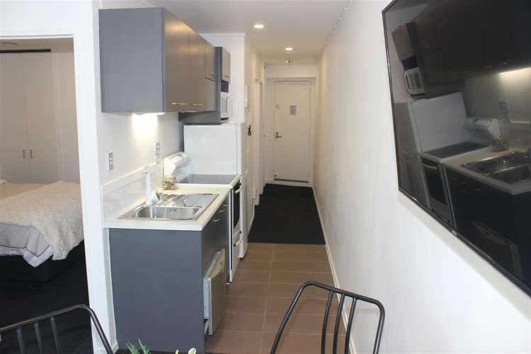 102/430 Queen Street Auckland Central_4