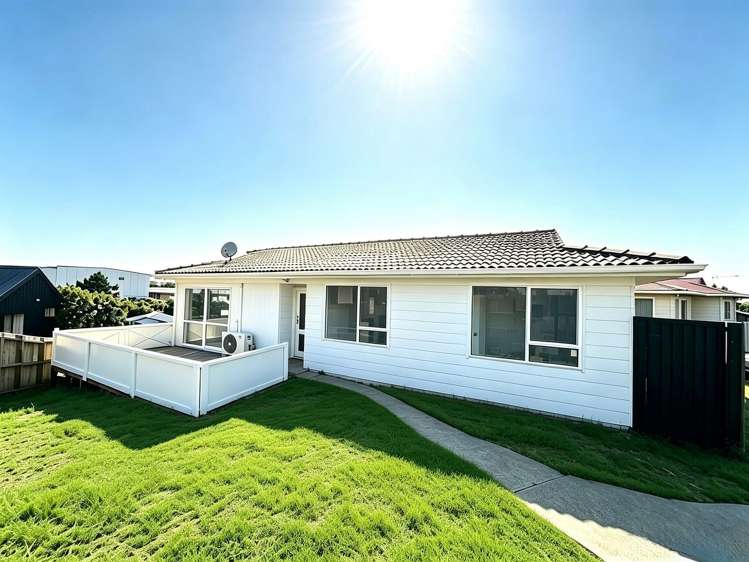49 Hyperion Drive Randwick Park_1