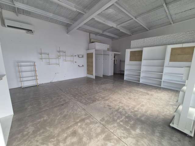 Shop 3, 215 Main Highway Otaki_3