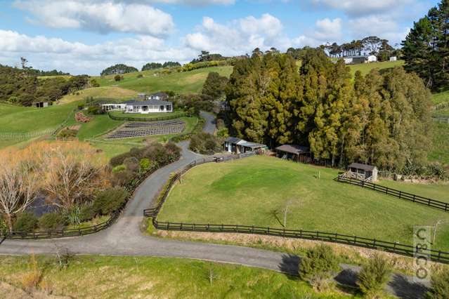 93 Alf Access Road Helensville_3