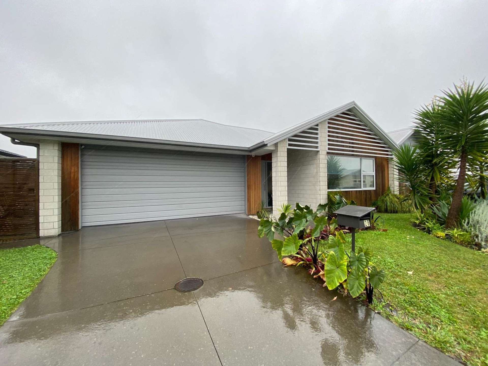28 Awataha Crescent Pyes Pa_0