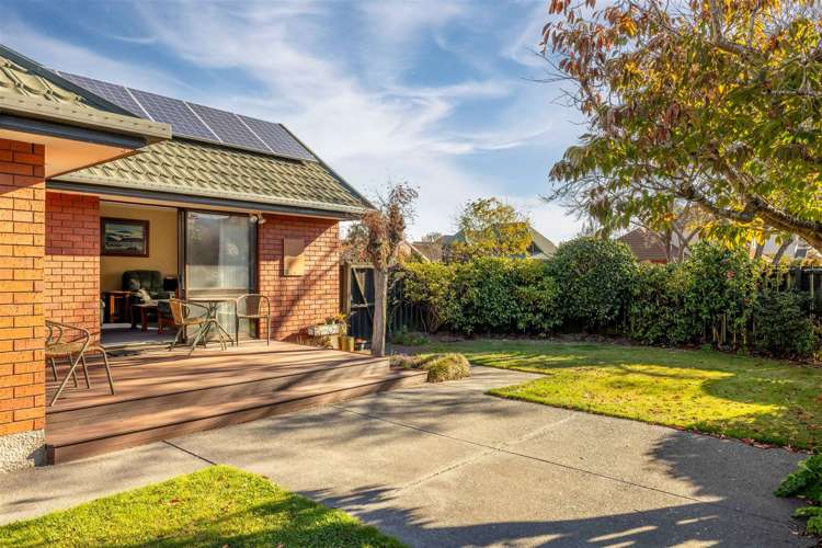 8 Elvira Court Bishopdale_16