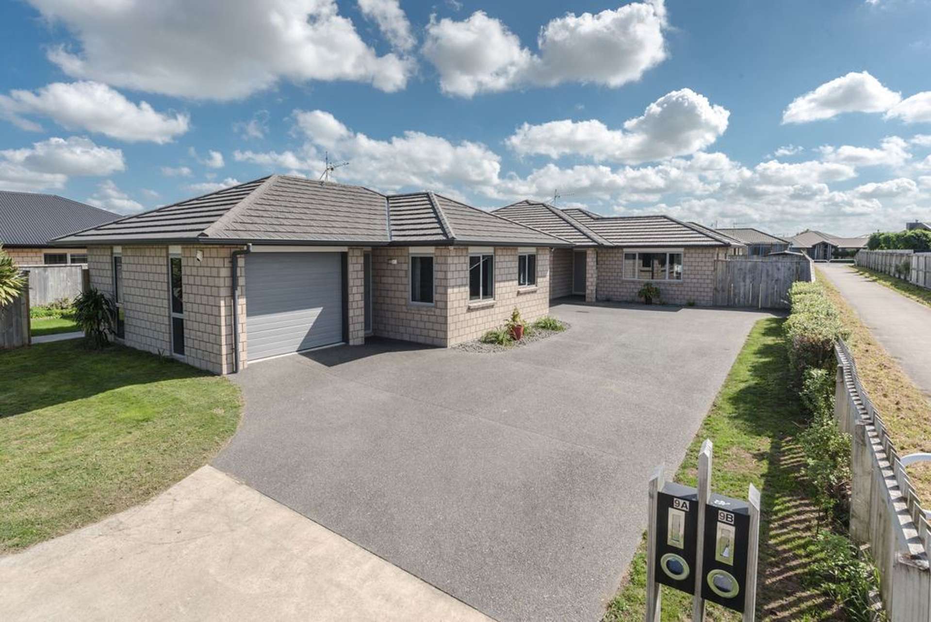 9 Foxbury Court Rototuna North_0